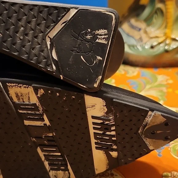 John Fluevog Black Zoomies - Picture 5 of 10